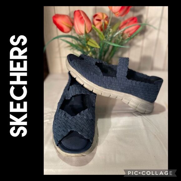 Skechers Synergy Sunday Stroll “Mary Jane”Memory Foam Shoe/Sandal Navy Blue Size - Picture 1 of 9